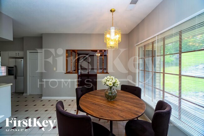 Foto del edificio - 7115 Falls Hollow Cove