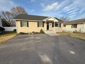 Building Photo - 12511 Salisbury Rd