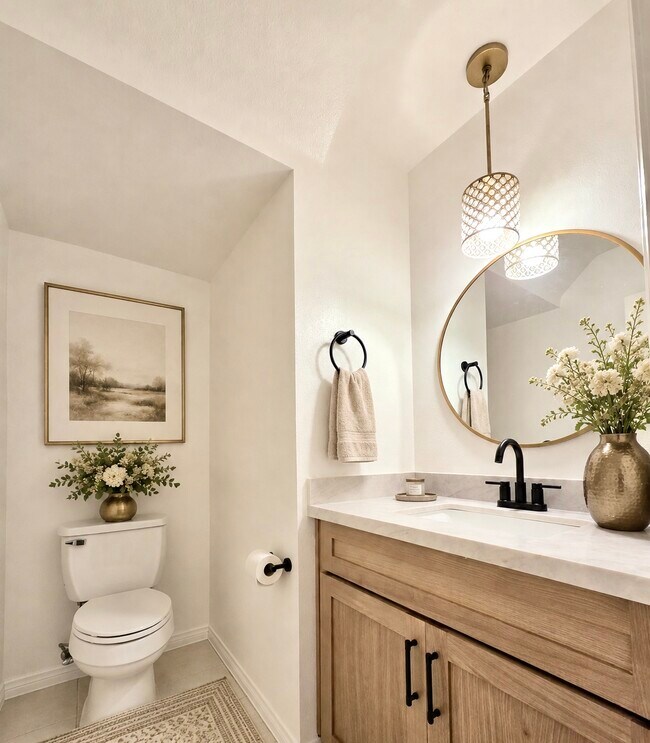 *Las fotos que incluyen muebles son representaciones virtuales a modo de referencia y no están incluidas en el alquiler. - 1037 Arroyo Verde Rd