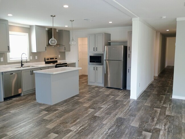 Foto del edificio - Brand-New Home 3 Bedroom 2 Bathroom