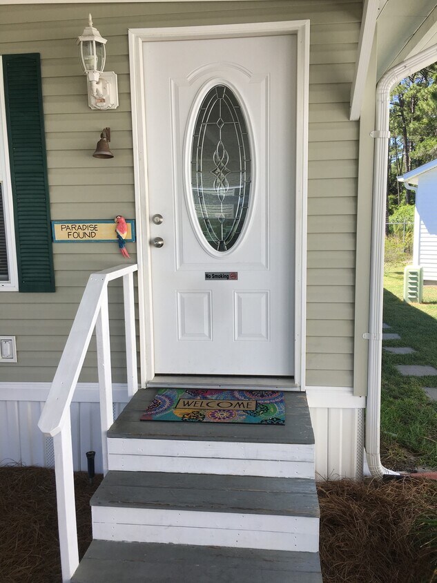 Foto principal - 1219 Thomas Dr