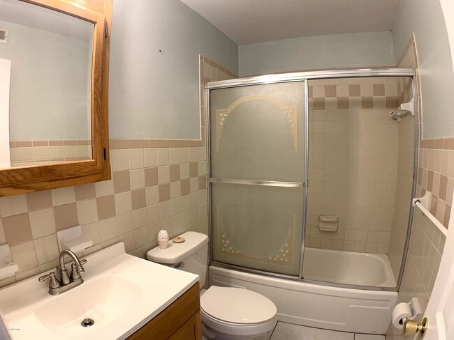 Building Photo - 1877 Baylor Ct