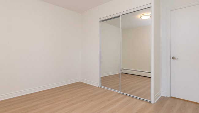 Armoire à chambre principale Christie Point - Christie Point