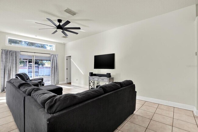 Foto del edificio - 10636 Egret Haven Ln