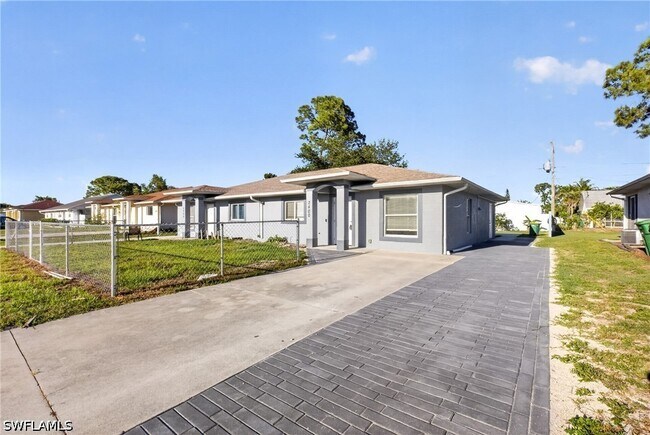 Foto del edificio - 2400 55th Terrace SW