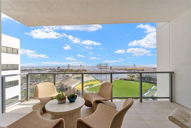 Foto del edificio - 301 1st St S