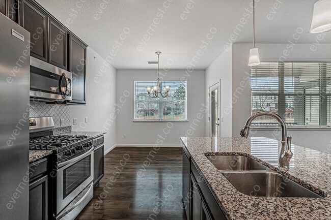 Foto del edificio - 4526 Copeland Cir