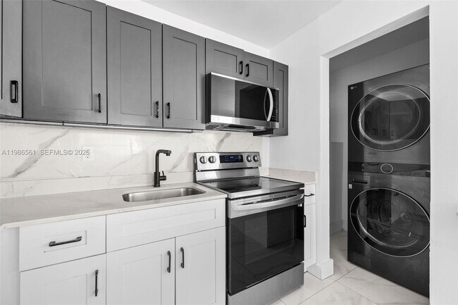 Foto del edificio - 1443 NW 34th St