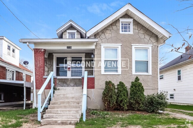 Building Photo - 1220 Manitau Ave