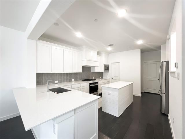 Building Photo - 2745 Vista Park Ln