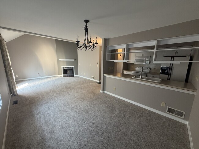 Foto del edificio - 30 Hawk Valley Ln