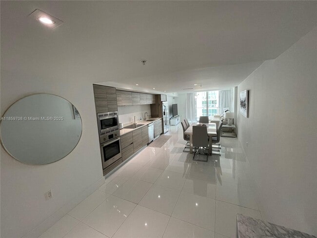 Foto del edificio - 6620 Indian Creek Dr