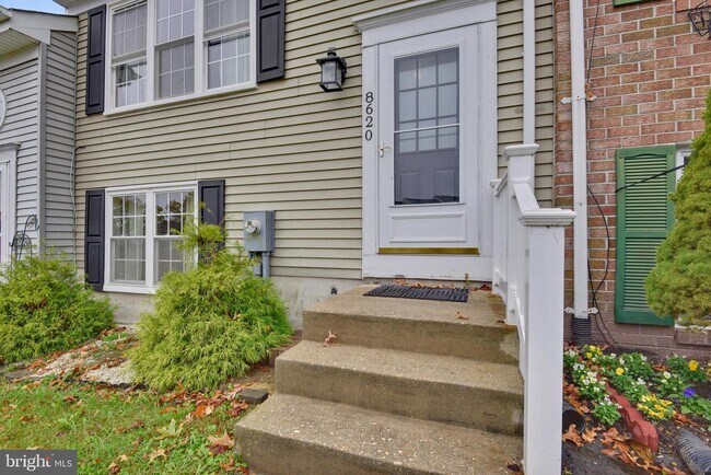 Building Photo - 8620 Castlemill Cir