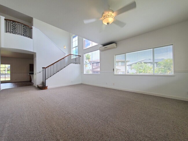 Foto del edificio - For Rent | 4 Bedroom, 3 Bathroom house with 2 Car Garage
