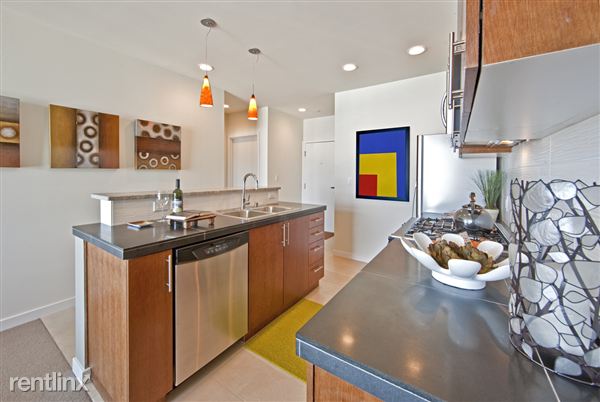 Foto del edificio - 2483 Birch Ave N