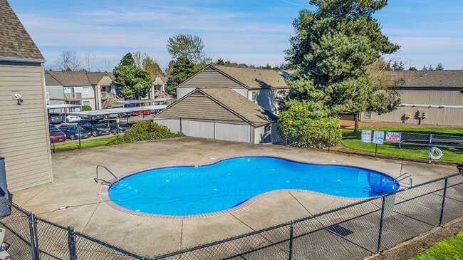 Building Photo - Fox Hollow Apartment Homes