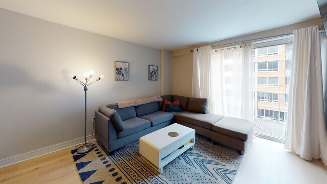 Foto del edificio - 800 4th Street SouthWest