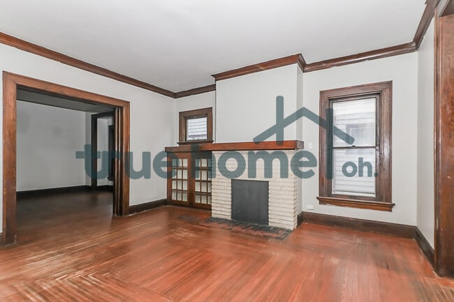 Foto del edificio - 1249 Everett Dr