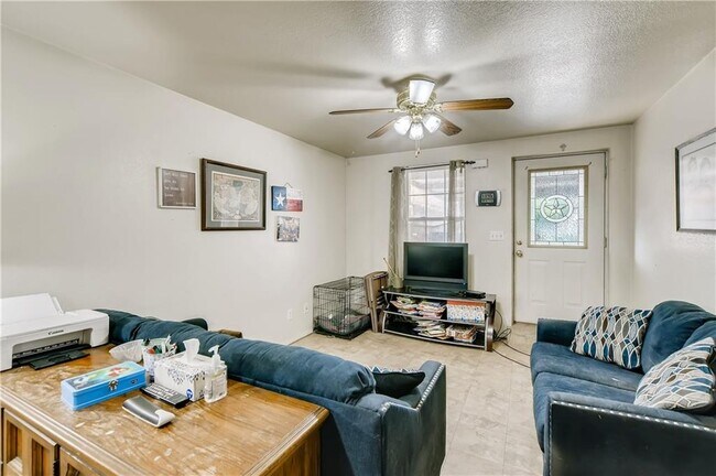 Foto del interior - 108 E Davilla St