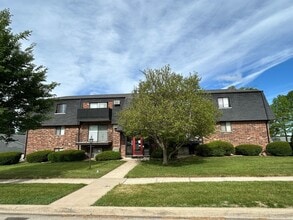Building Photo - 428 Cavalier Ct