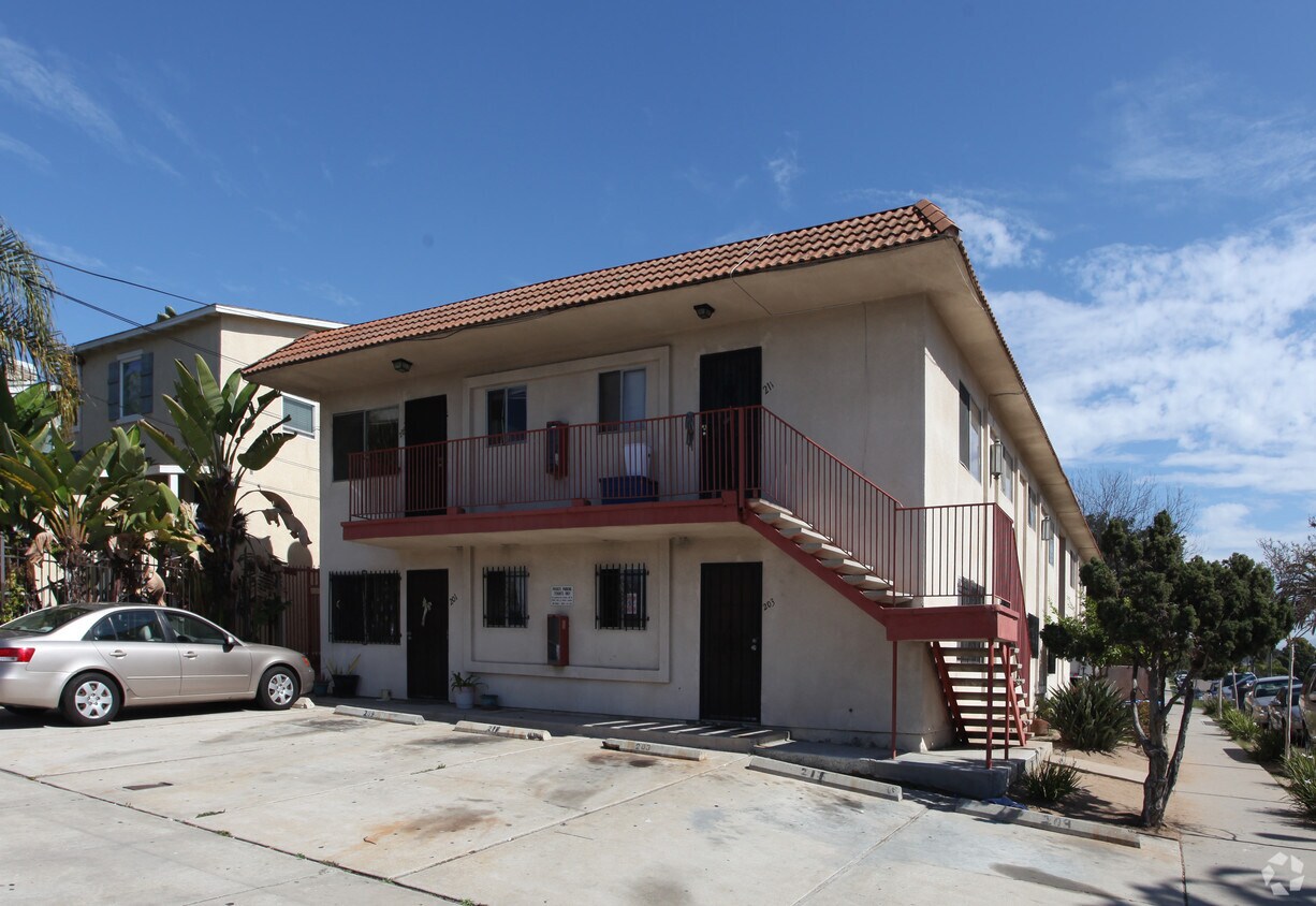Foto del edificio - 201-219 E 12th St