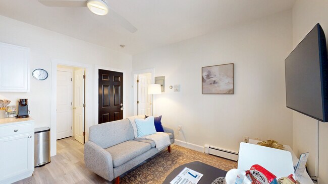 Foto del edificio - 24 Hews St