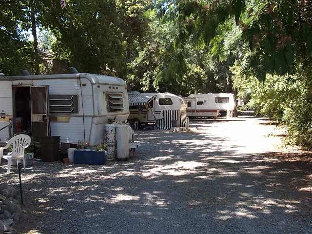 Foto del edificio - Whispering Waters Mobile Home Park