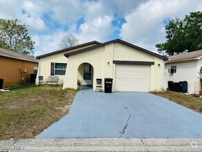 Building Photo - 12819 Kellywood Cir