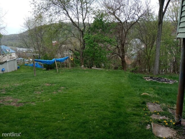 Foto del edificio - 2 br, 1 bath House - 227 Cadwallader St A ...