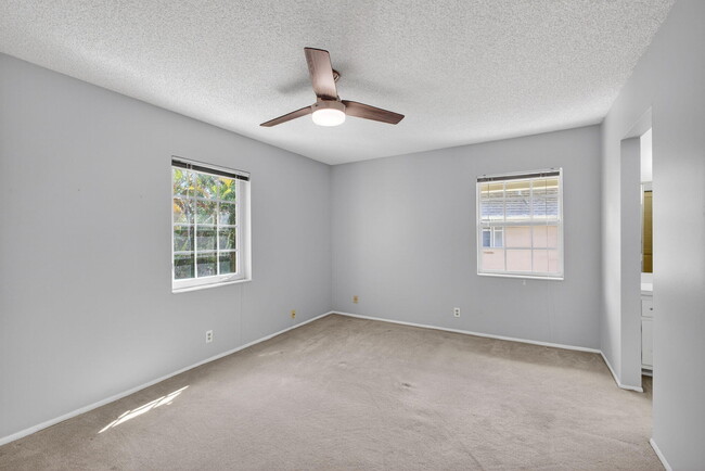 Building Photo - 12416 FL A1AAlt
