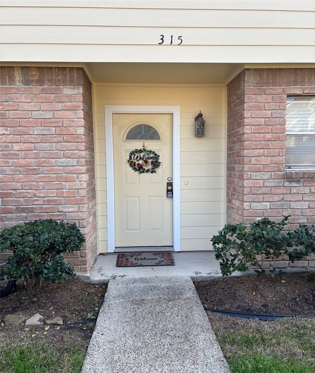 Building Photo - 14515 Wunderlich Dr