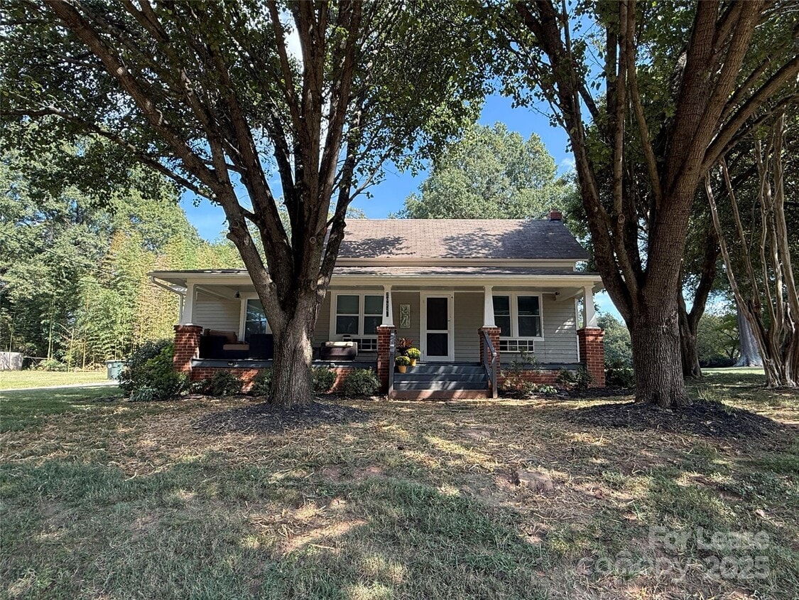 Primary Photo - 20220 Zion Ave
