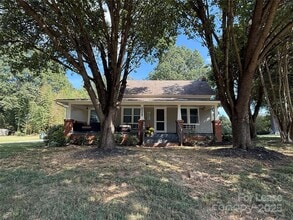 Building Photo - 20220 Zion Ave