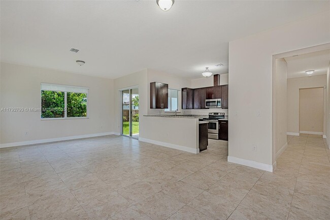 Building Photo - 9334 SW 173rd Terrace