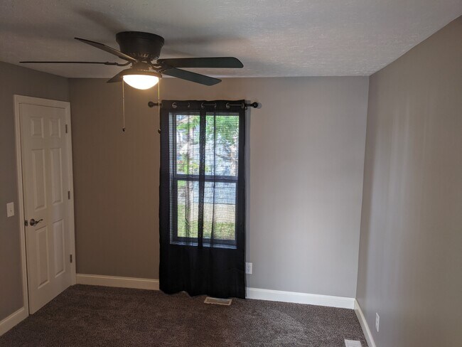 Foto del edificio - 3312 Middlebranch Ave NE