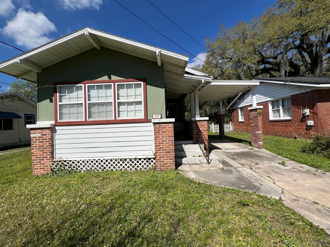 Primary Photo - Murray Hill 2/2 Single-Family Home Availab...