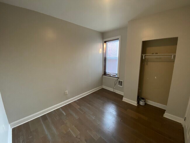 Dormitorio - 3944 N 8th St