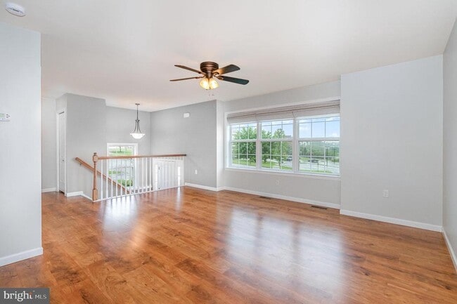 Building Photo - 774 Winding Ln