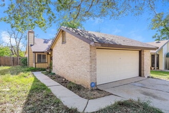 Building Photo - 16419 Spruce Leaf St