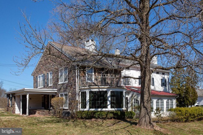 Building Photo - 1009 Swamp Rd
