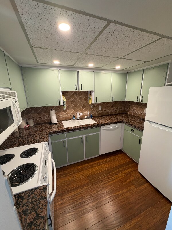 Building Photo - 6161 Gulf Winds Dr