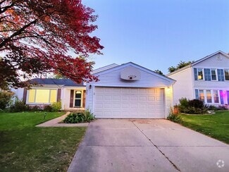 Building Photo - 540 Caren Dr
