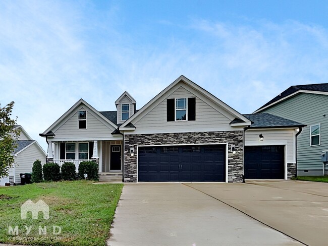 Building Photo - 1029 Airedale Trail
