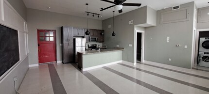 Building Photo - 200 Claremont Ave
