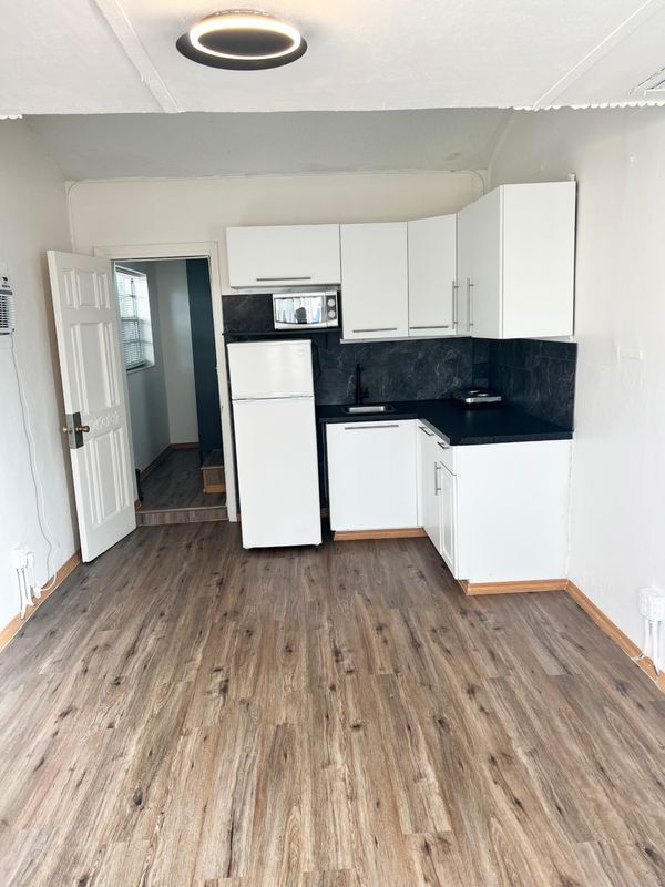 Foto principal - 705 NE 87th St