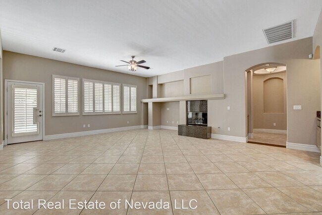 Foto del edificio - 4 br, 4 bath House - 10411 STANBERRY AVENUE