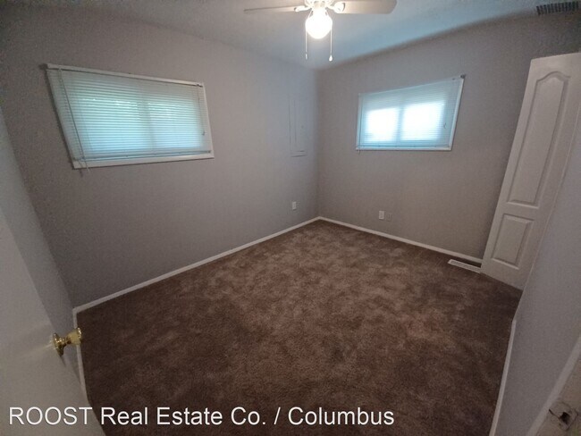 Foto del edificio - 4 br, 1 bath House - 4111 Rickenbacker Ave.