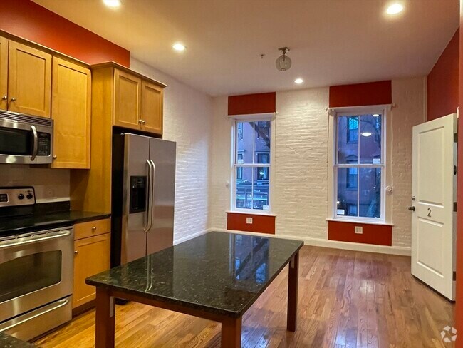 Building Photo - 58 E Springfield St