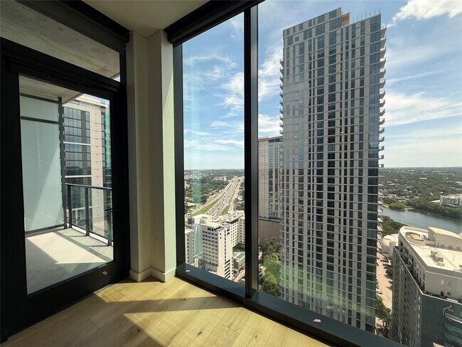 Foto del edificio - 610 Davis St
