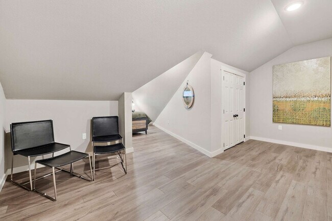 Foto del edificio - 3225 N Kings Cross